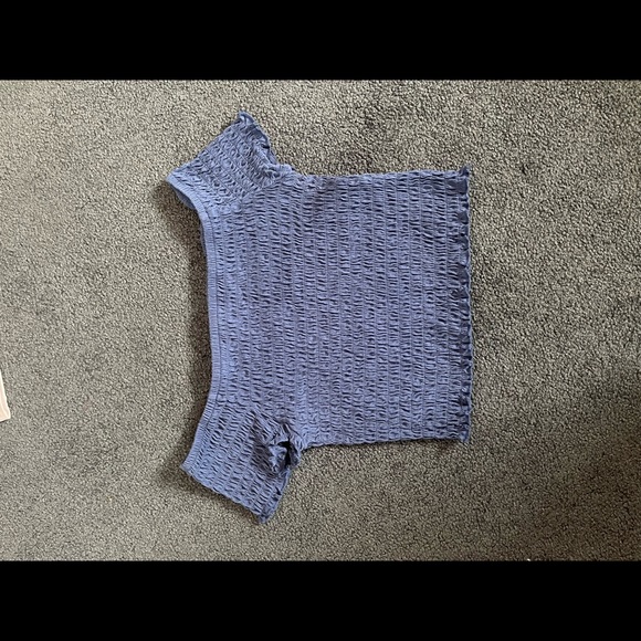 Blue crop top - Picture 2 of 3